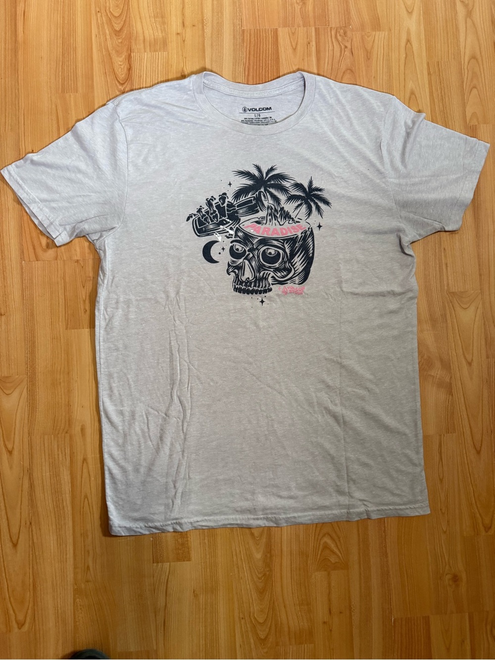 Volcom Light Gray Short-Sleeve Tee with Navy & Pink Skull Graphic